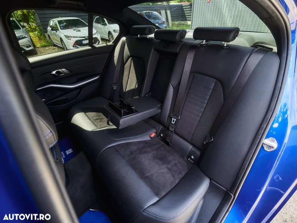 BMW Seria 3 320d xDrive AT MHEV - 16