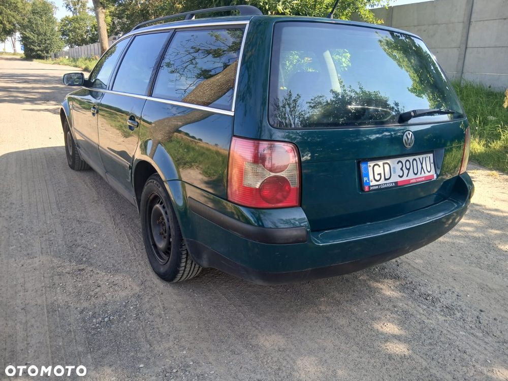 Volkswagen Passat 1.9 TDI Basis - 4