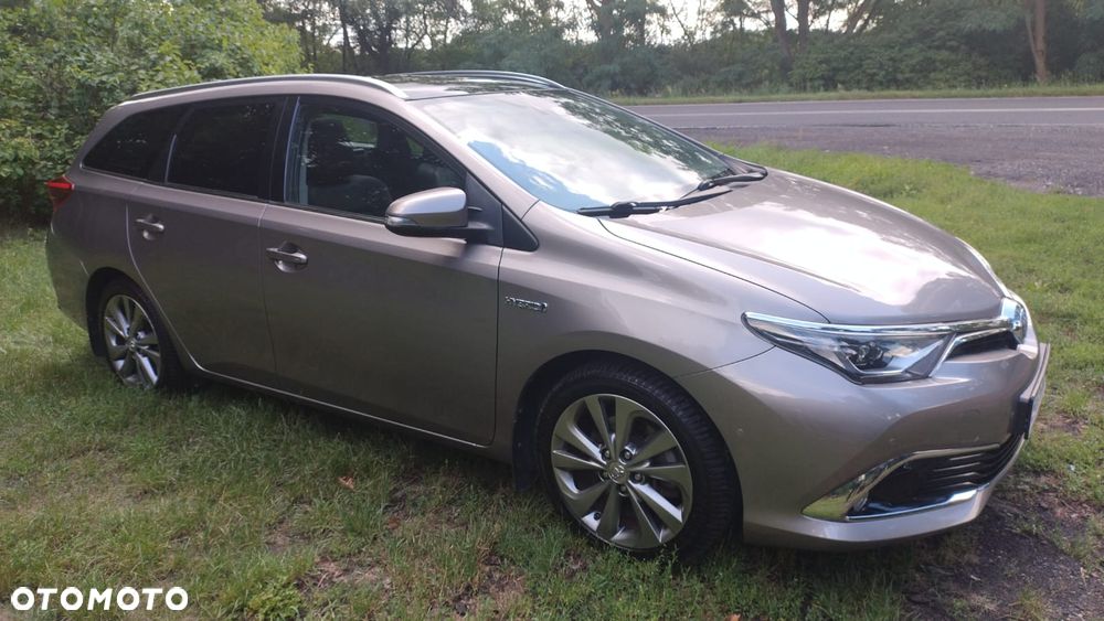 Toyota Auris 1.8 HSD Luna - 12