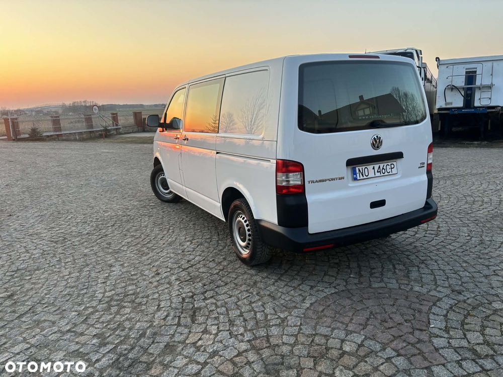 Volkswagen Transporter - 4