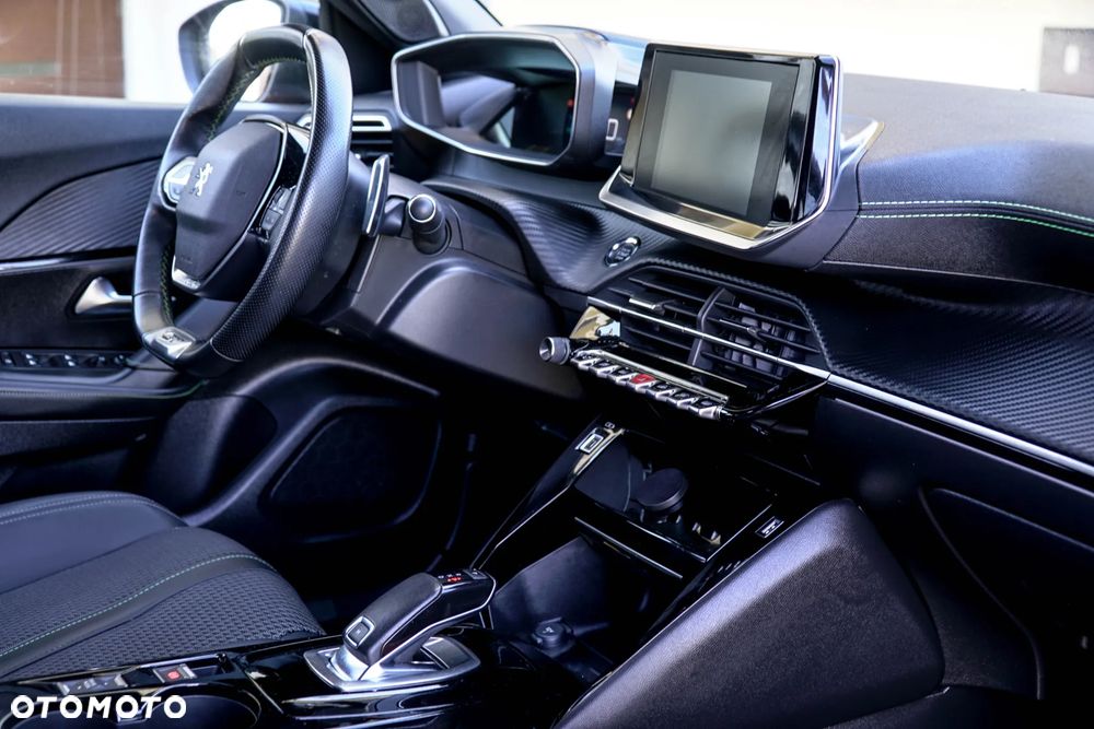Peugeot 2008 1.5 BlueHDi GT Line S&S EAT8 - 19