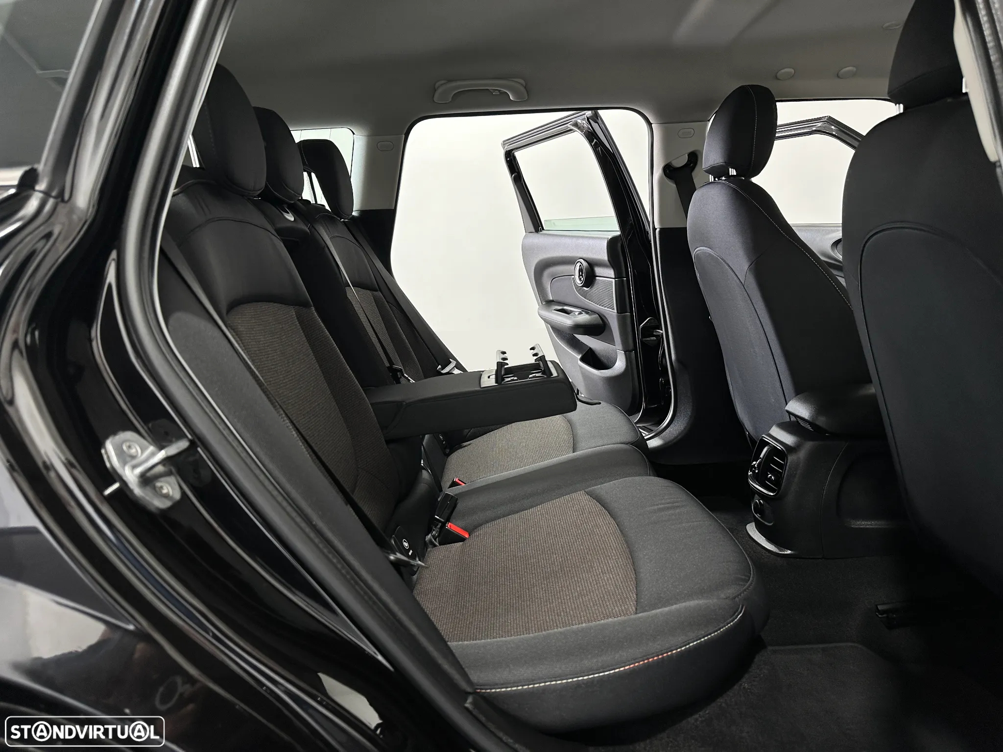MINI Clubman One D 4Business - 42