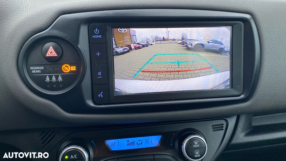 Toyota Yaris 1.5 VVT-i HSD Active - 17