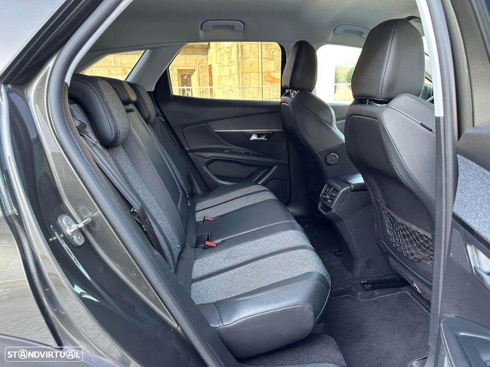 Peugeot 3008 BlueHDi 130 Stop & Start EAT8 Crossway - 40