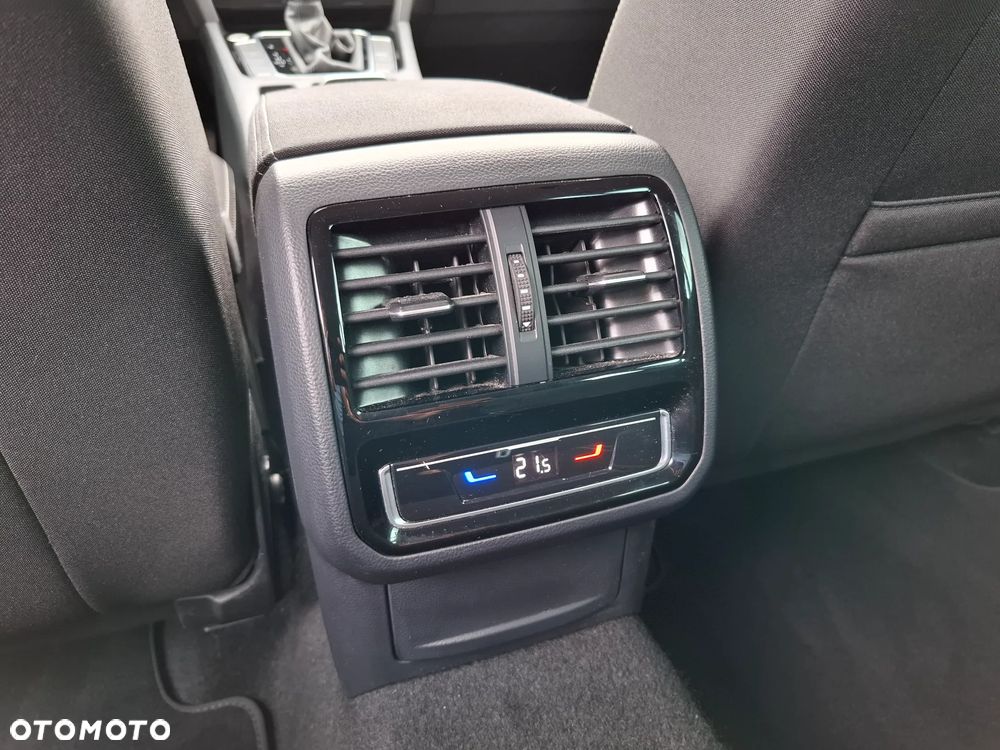 Volkswagen Passat 2.0 TDI EVO Business DSG - 34