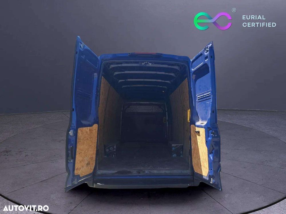 Iveco DAILY 35S18 L4H3 - 11