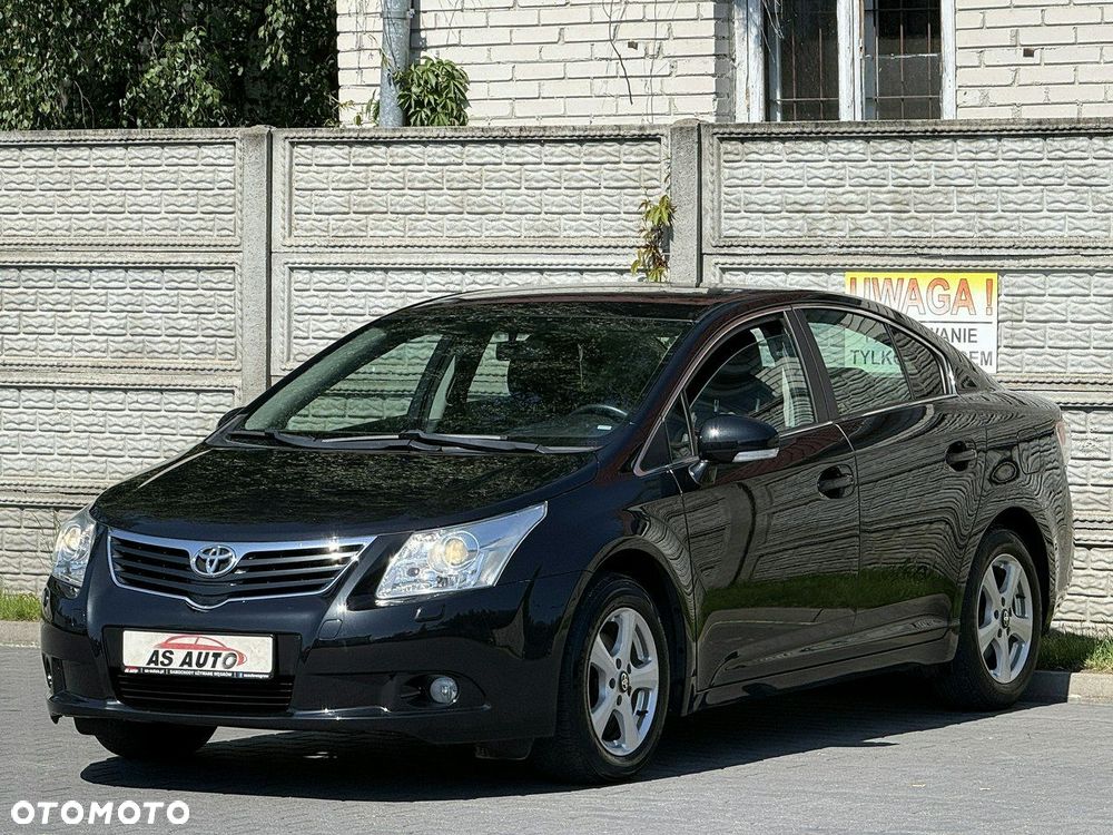 Toyota Avensis 1.8 Sol - 28