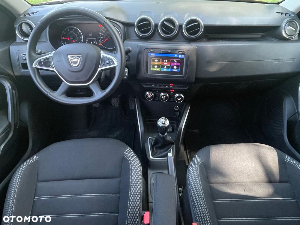 Dacia Duster TCe 100 2WD Celebration - 12