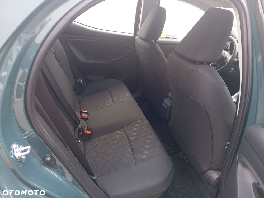 Toyota Yaris - 11