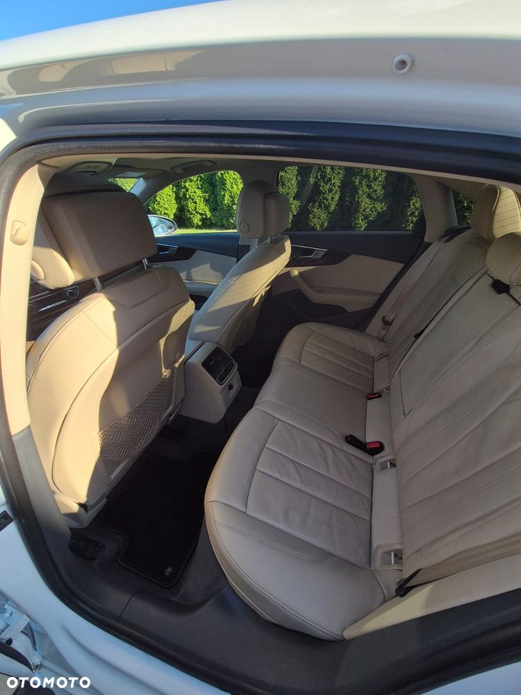 Audi A4 Limousine 2.0 TFSI ultra S tronic sport - 13