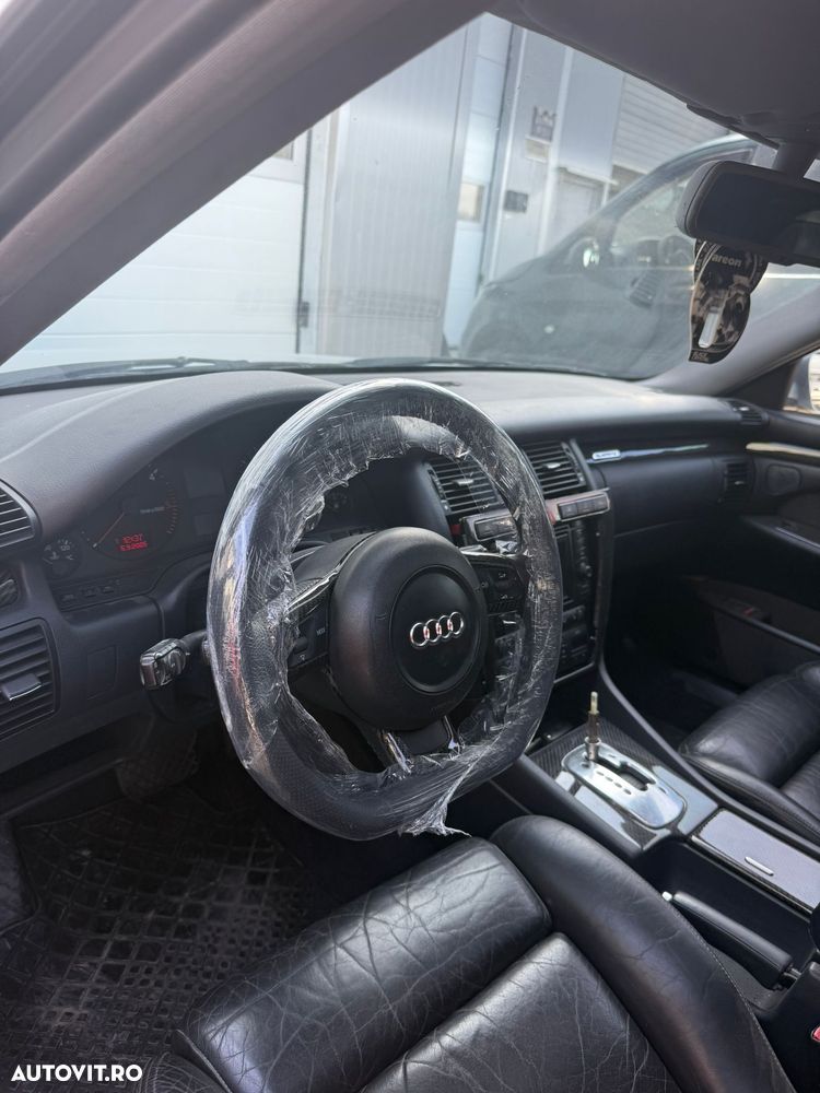 Audi A8 2.5 TDI quattro Aut - 8