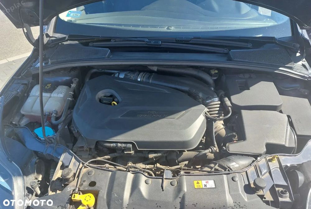 Ford Focus 1.6 EcoBoost Titanium - 12