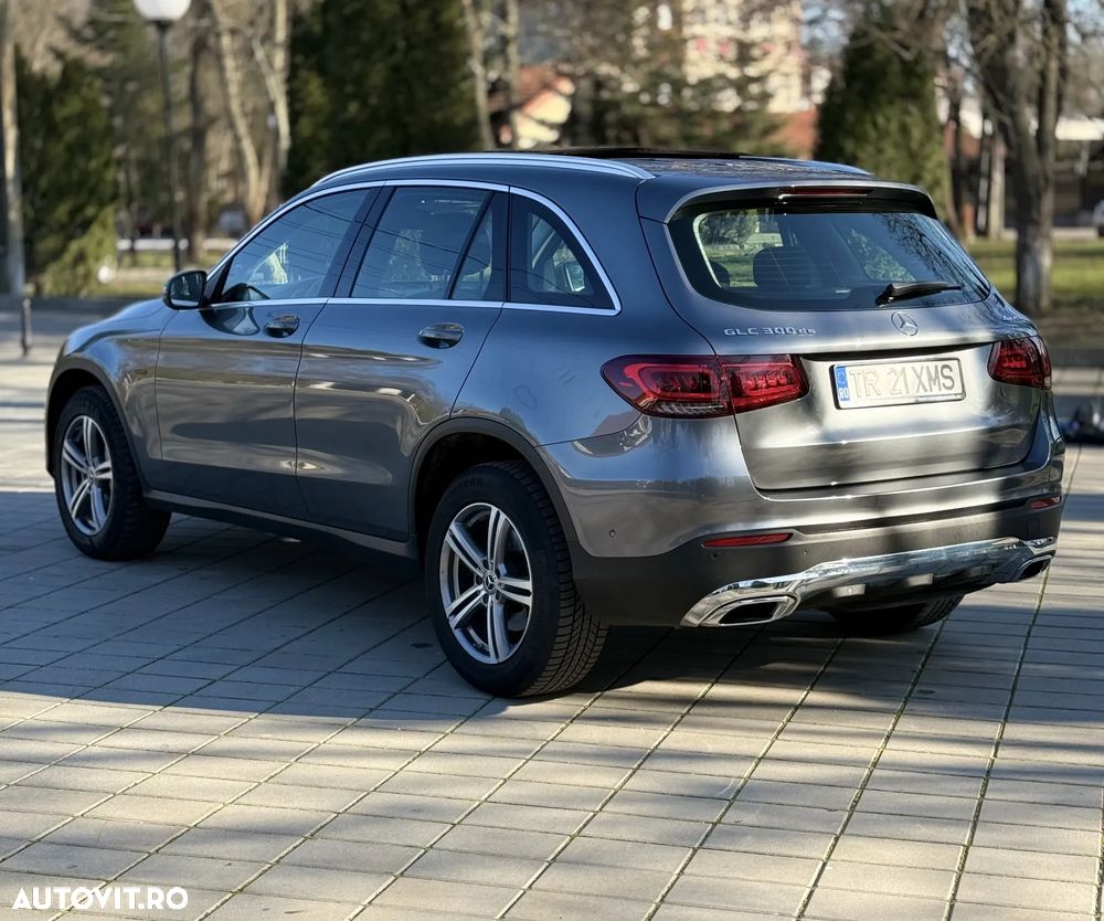 Mercedes-Benz GLC 300 de 4Matic 9G-TRONIC Exclusive - 9