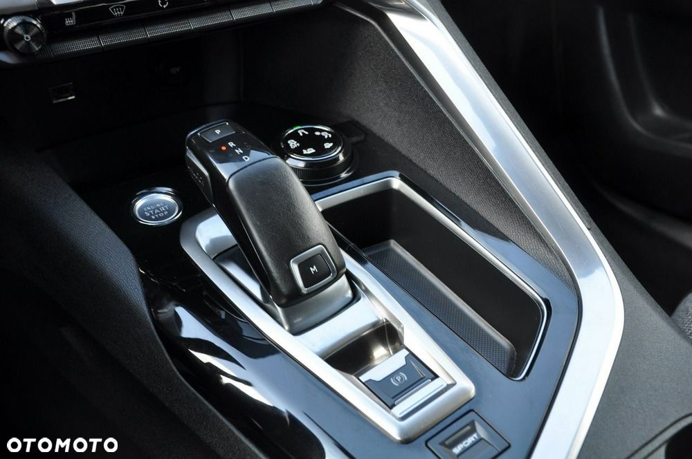 Peugeot 3008 BlueHDi 180 Stop & Start EAT8 Allure - 39