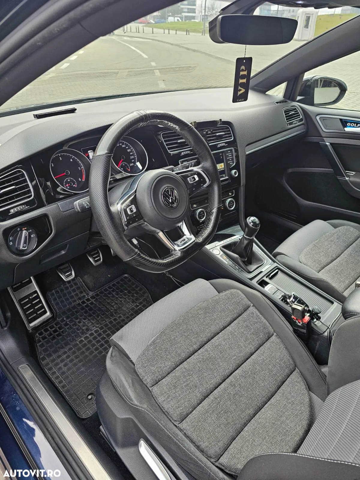 Volkswagen Golf 2.0 TDI 4Motion BMT Highline - 14