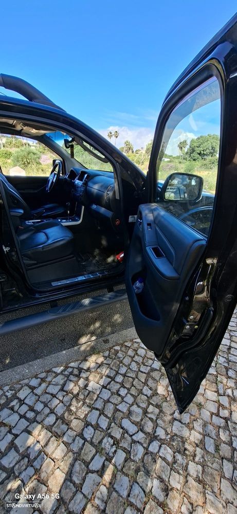 Nissan Navara 3.0 dCi V6 CD LE AT 4WD - 11