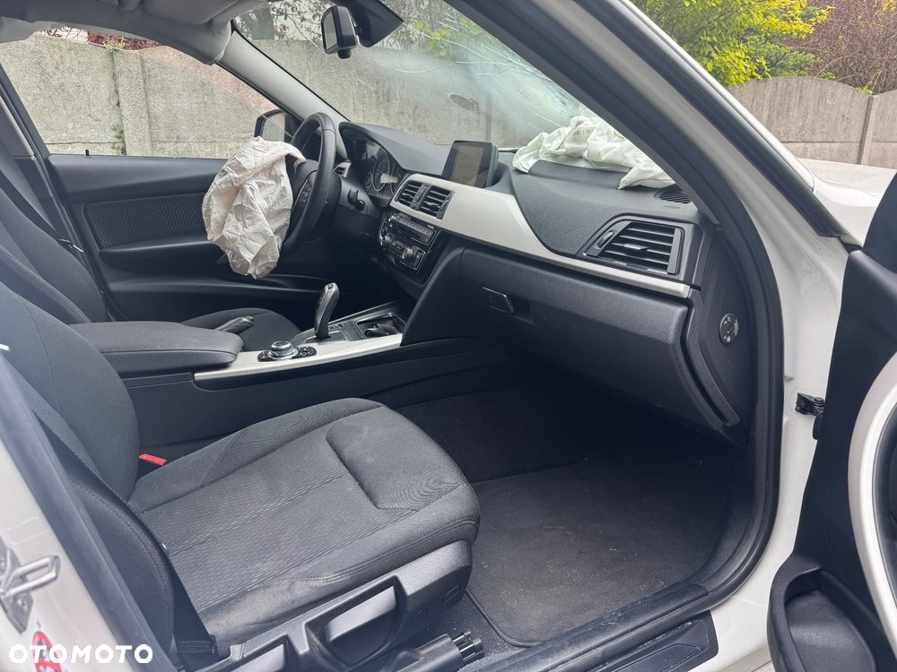 BMW Seria 3 318d Sport Line - 7