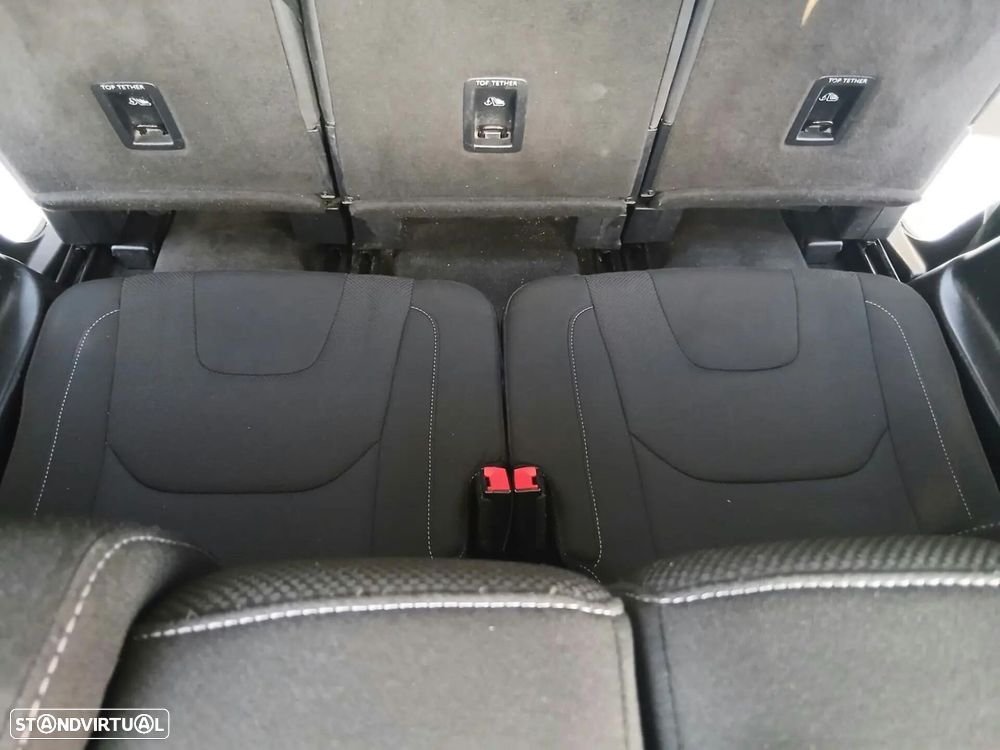 Ford S-Max 2.0 TDCi Trend - 23