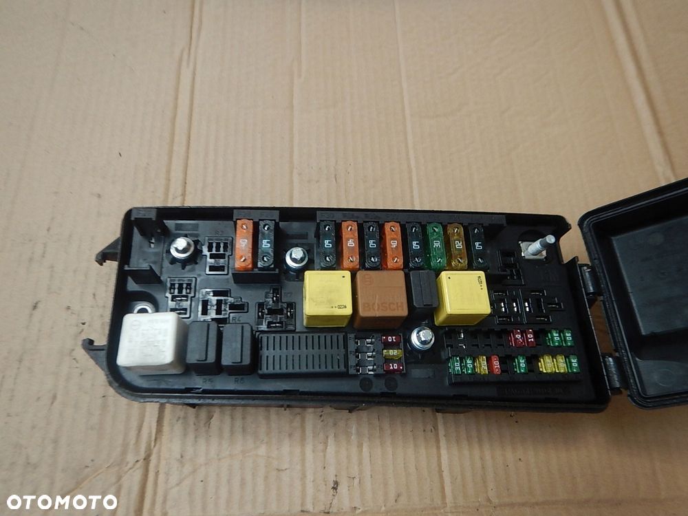 skrzynka bezpieczników saab 24436039 460023260 - 2