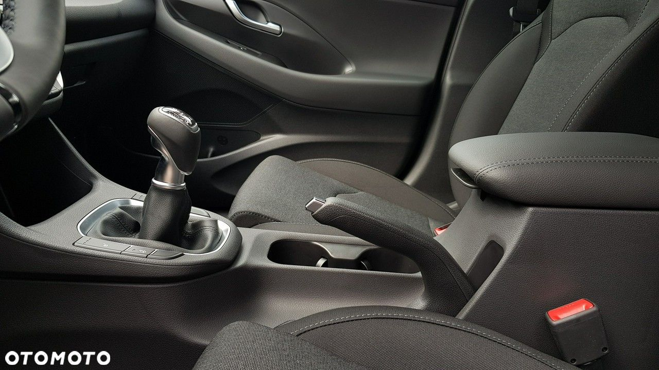 Hyundai i30 1.0 T-GDI Smart - 29