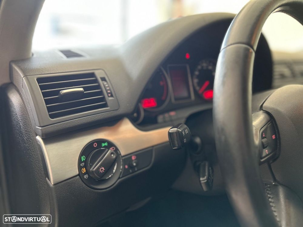 Audi A4 1.9 TDI Sport - 22