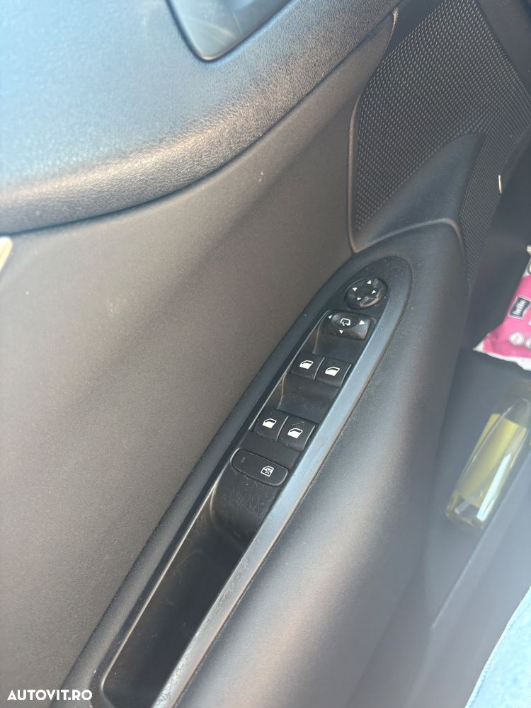 Citroën C4 HDi 90 Business Class - 20