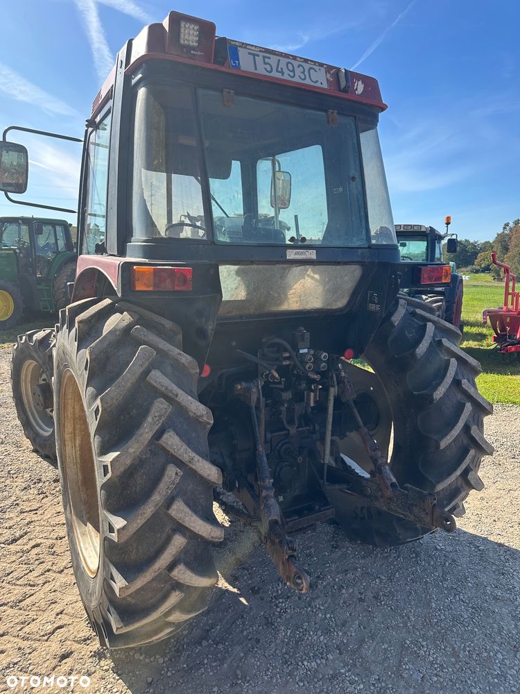 Case IH 685 - 10
