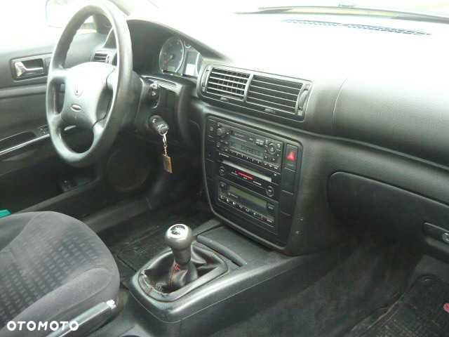 Volkswagen Passat - 6