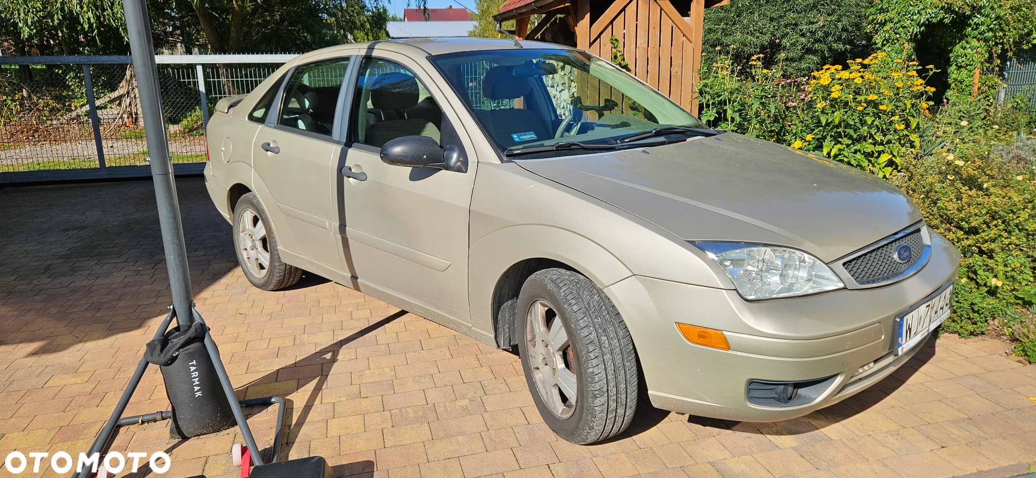 Ford Focus 2.0 ZX4 SE - 4