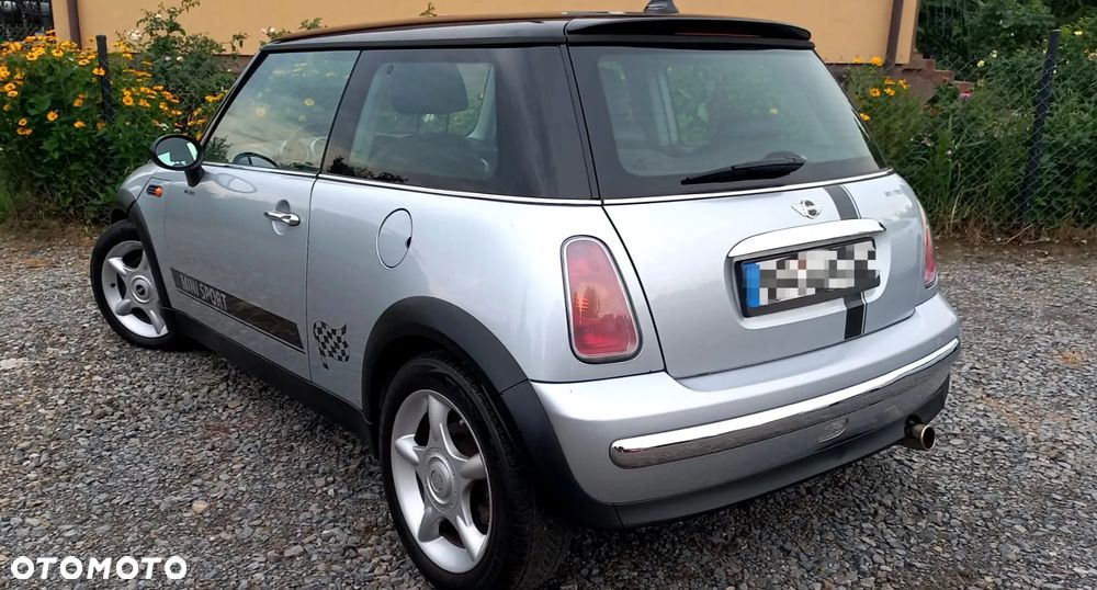MINI Cooper Seven - 4