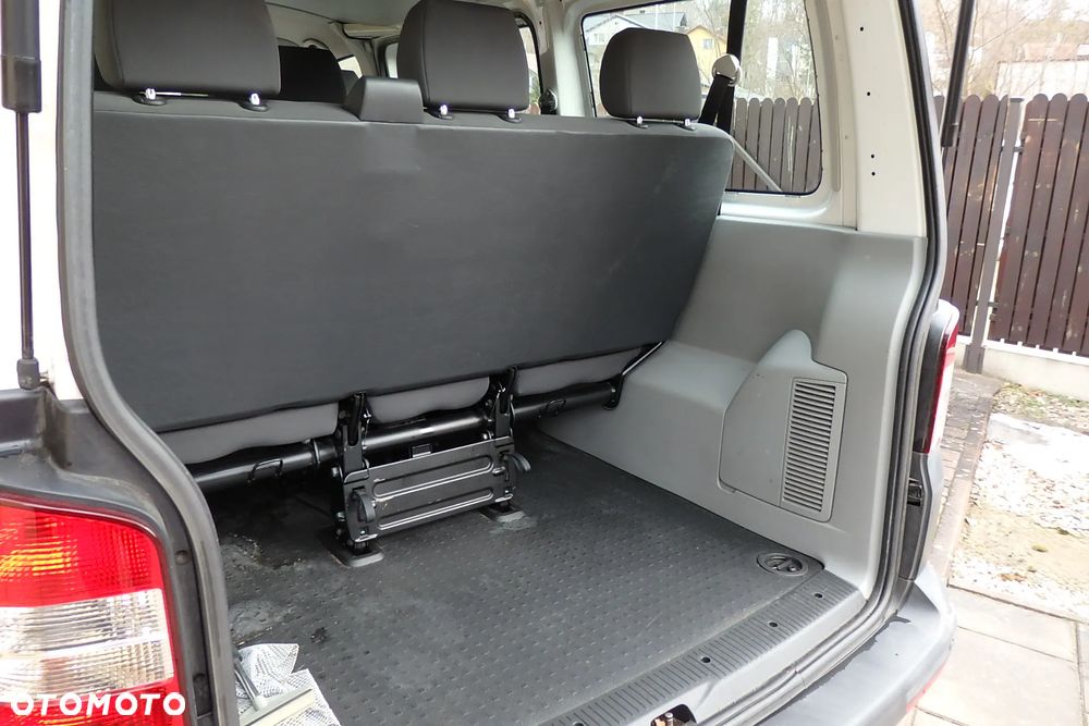 Volkswagen Transporter - 23