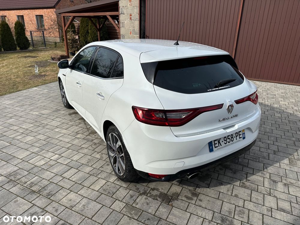 Renault Megane ENERGY TCe 130 BOSE EDITION - 5