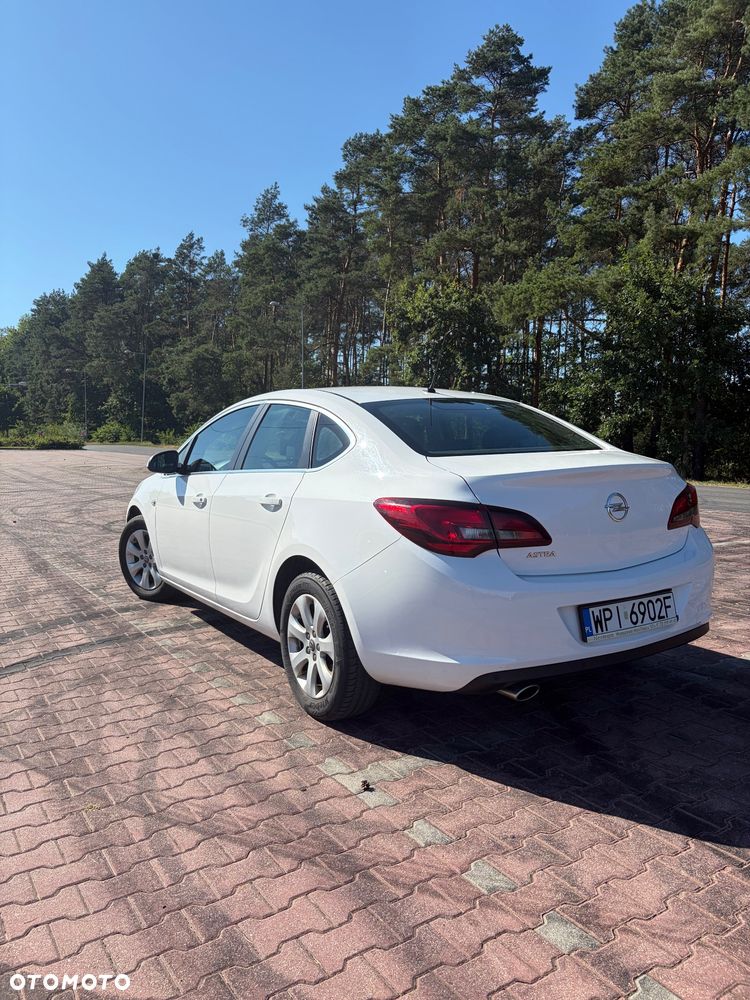 Opel Astra 1.4 T Active EU6 - 2