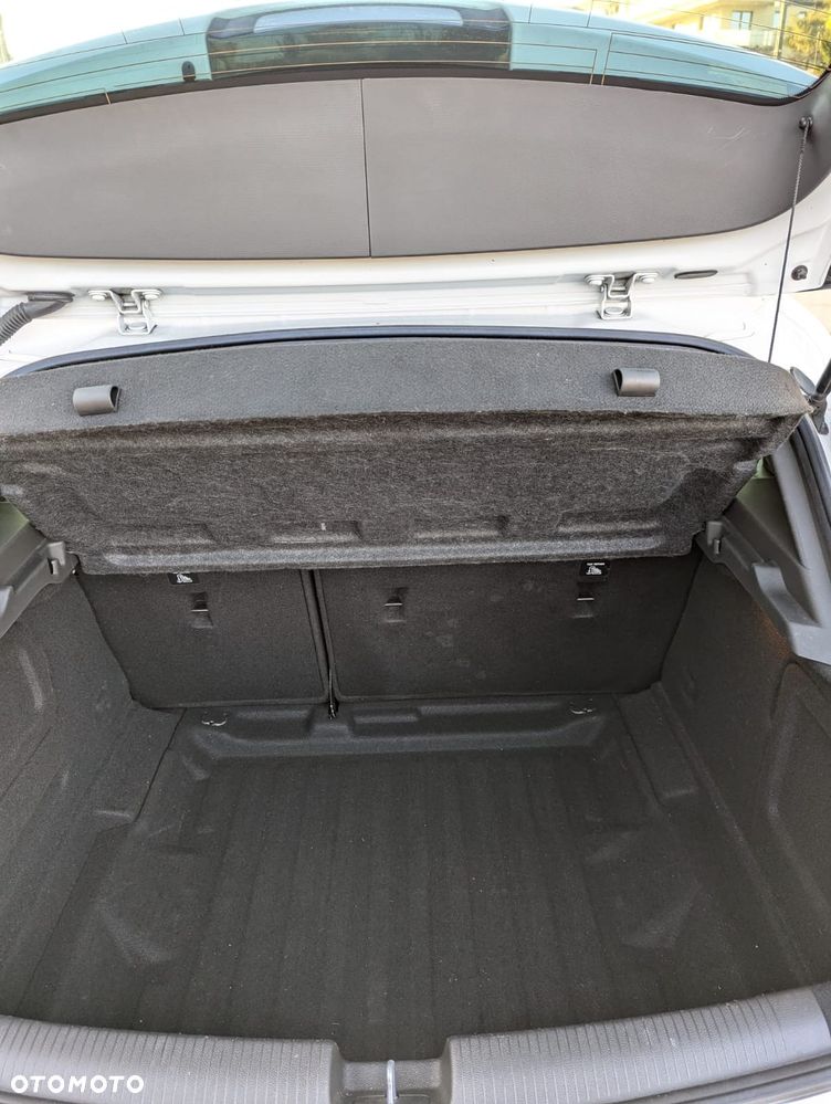 Opel Astra - 16