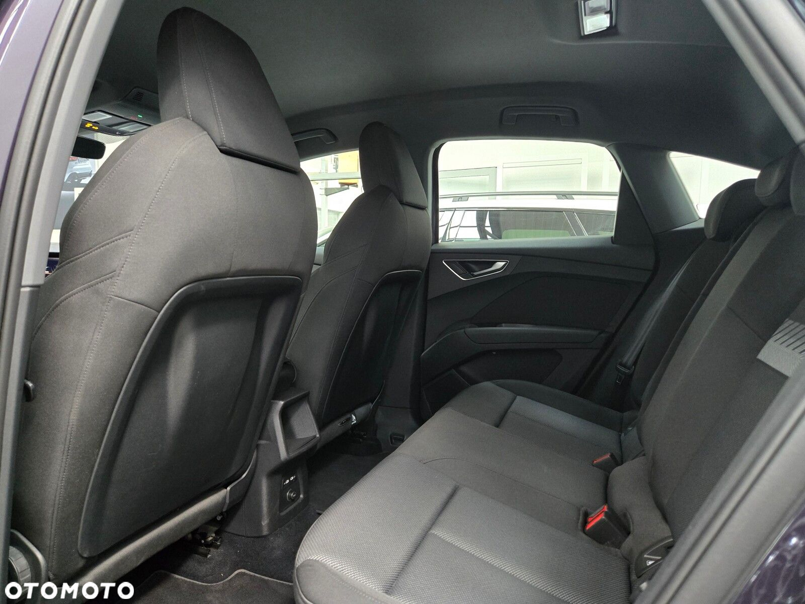 Audi Q4 e-tron - 11