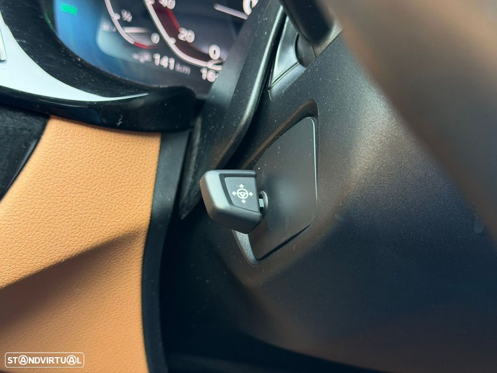 BMW 520 e Pack M — fotografia 32