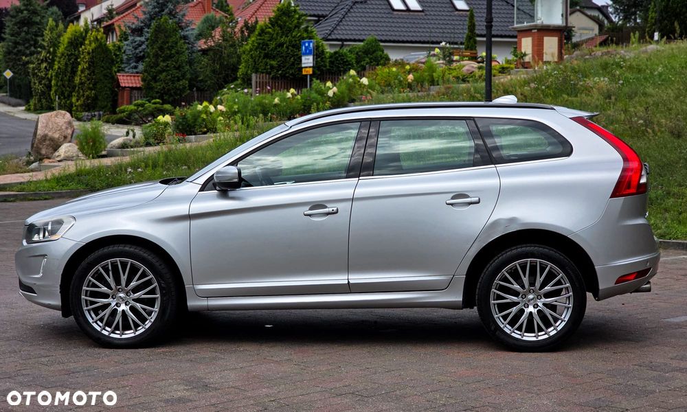 Volvo XC 60 - 4