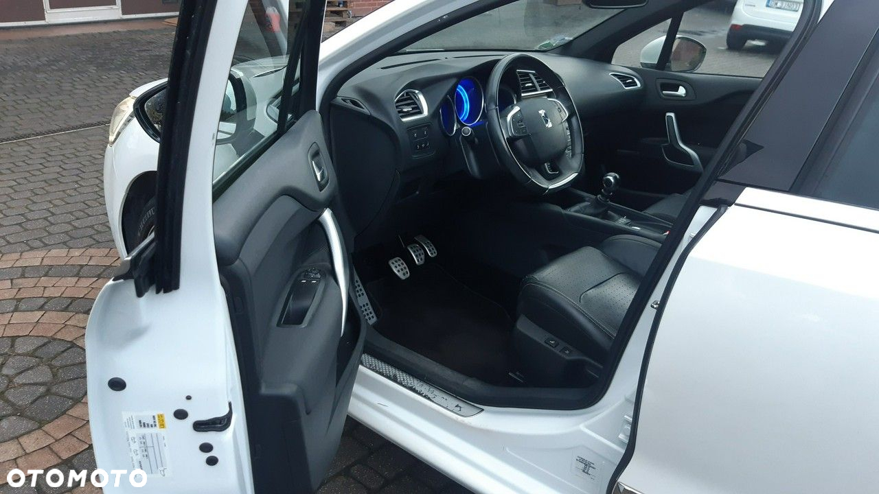 DS Automobiles DS 4 - 16