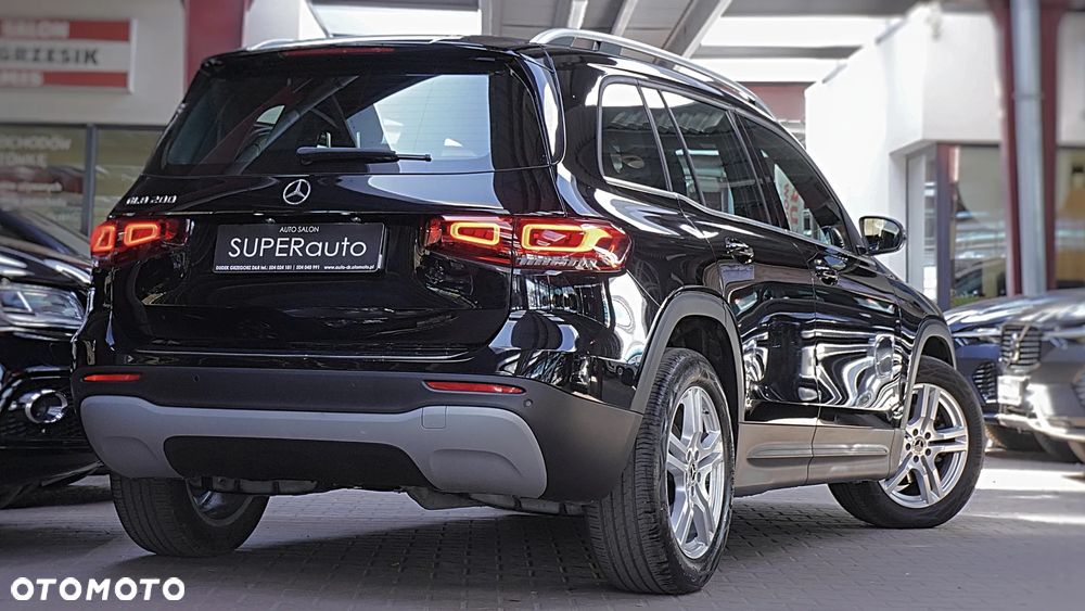 Mercedes-Benz GLB 200 7G-DCT - 12