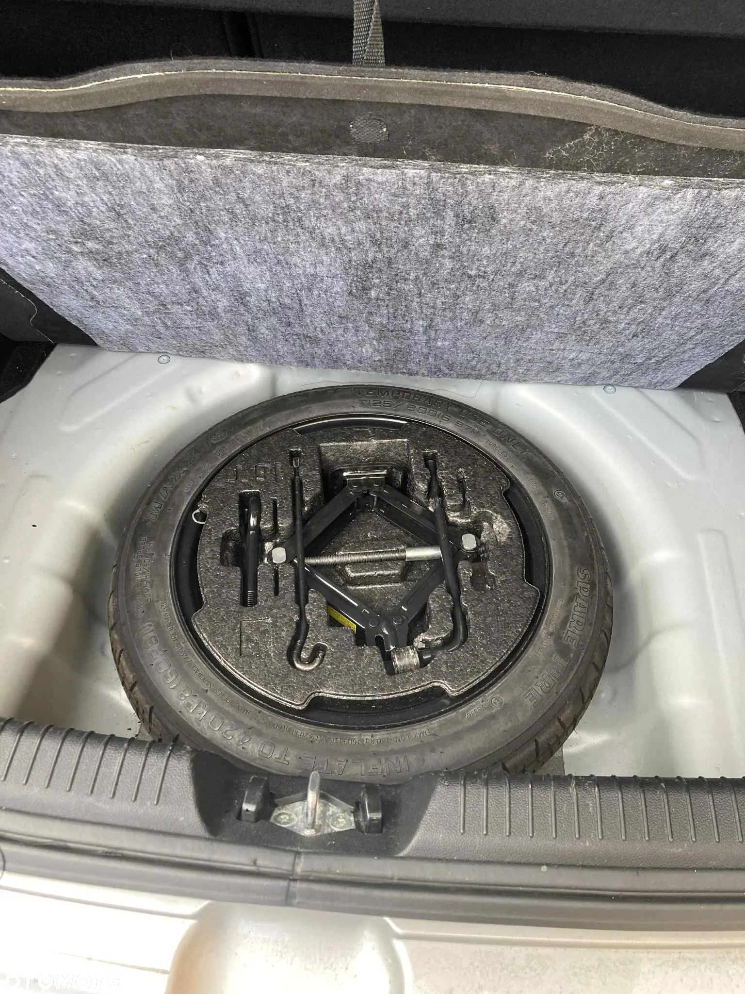 Kia Ceed - 16