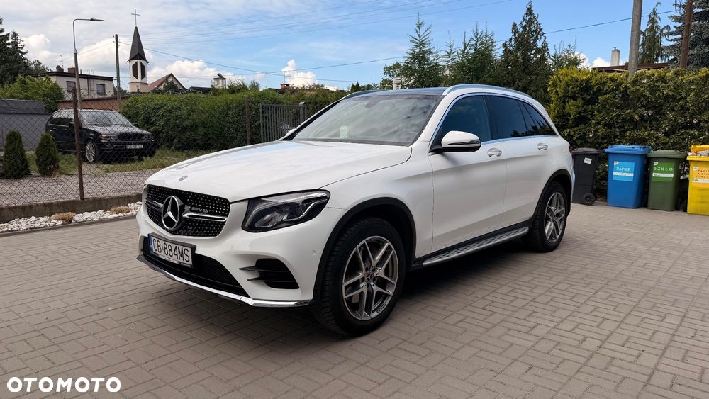 Mercedes-Benz GLC 300 4Matic 9G-TRONIC AMG Line - 3