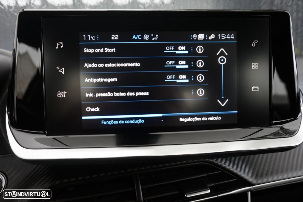 Peugeot 2008 1.2 PureTech Allure - 22