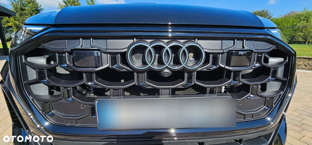Audi SQ8 - 16