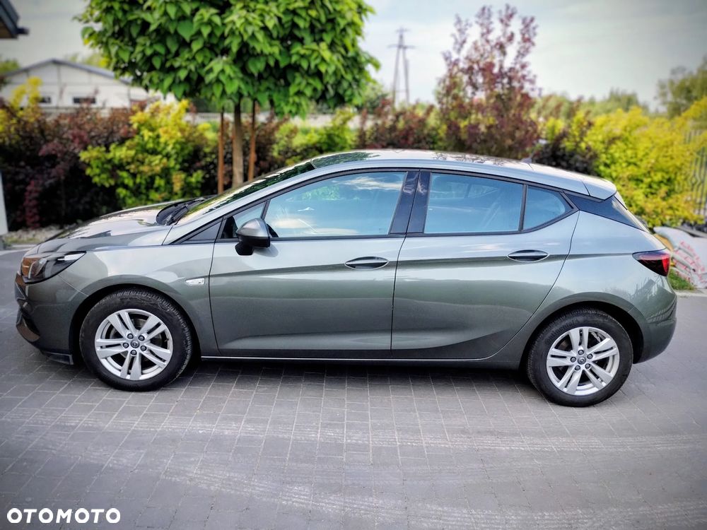 Opel Astra 1.2 T GS Line S&S - 4