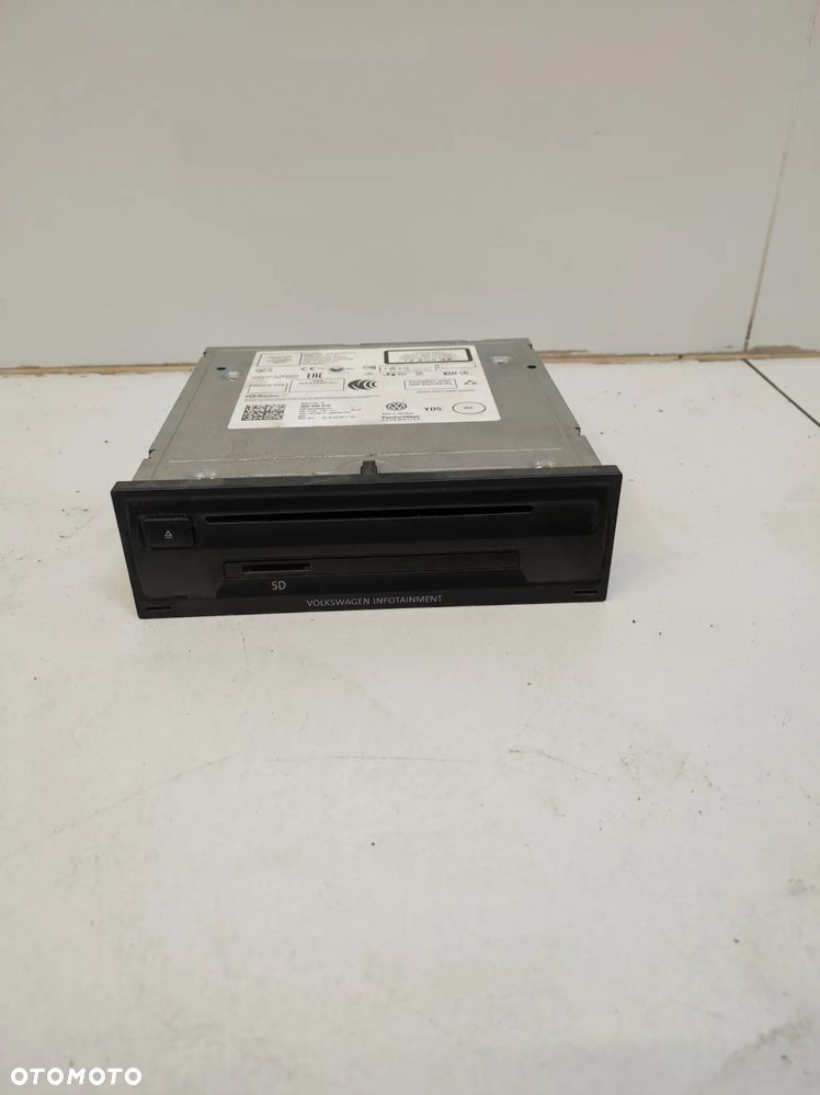 Radio nawigacja czytnik multimedia sd cd Volkswagen PASSAT B8 - 1