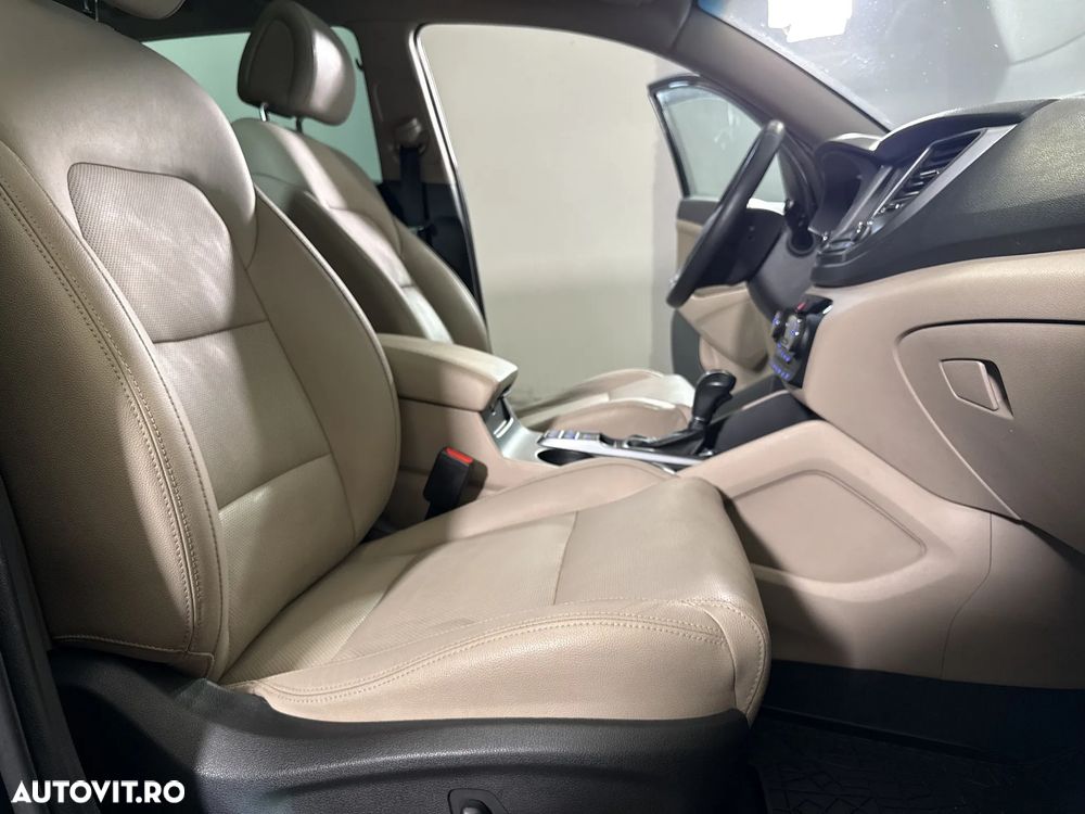 Hyundai Tucson - 12