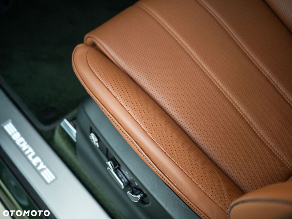 Bentley Bentayga - 27
