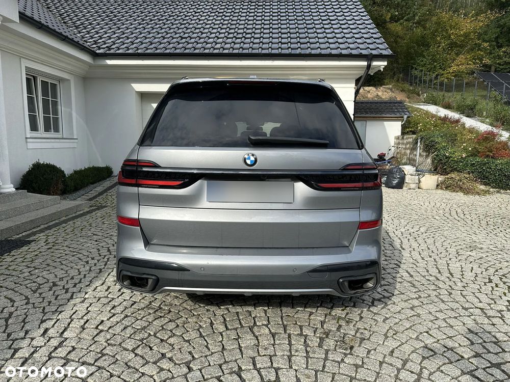 BMW X7 - 12