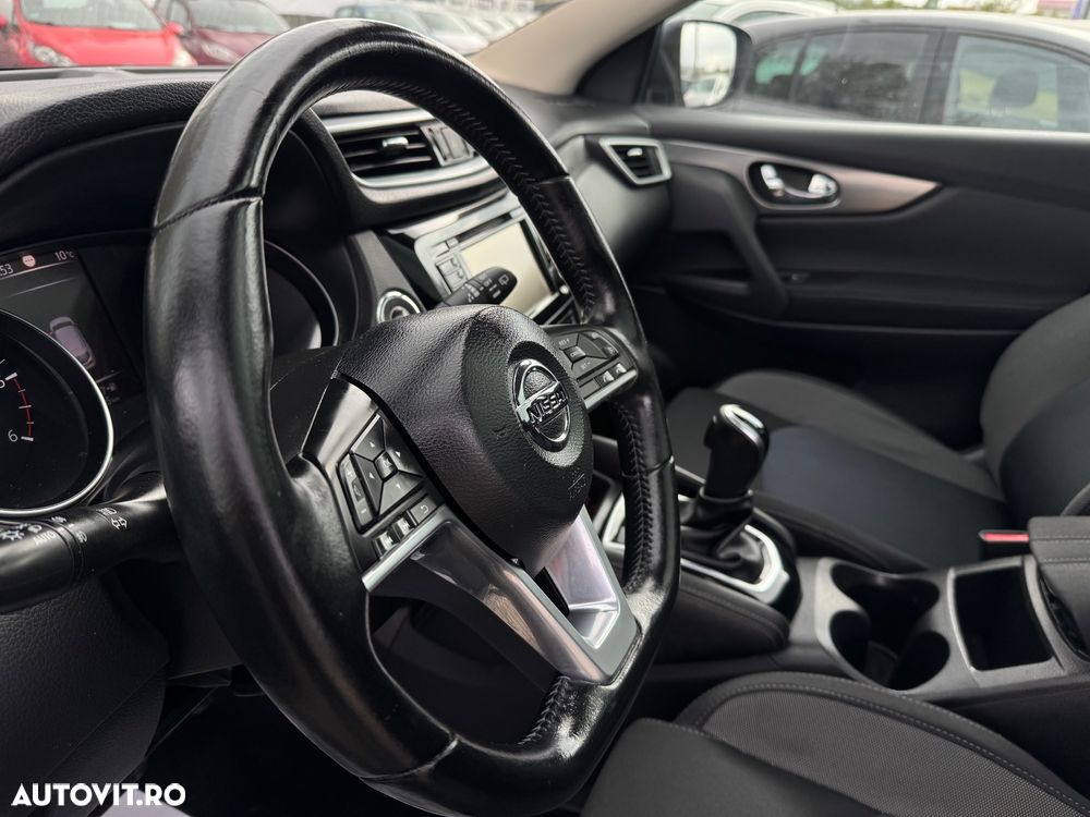 Nissan Qashqai 1.6 DCI Xtronic TEKNA+ - 32