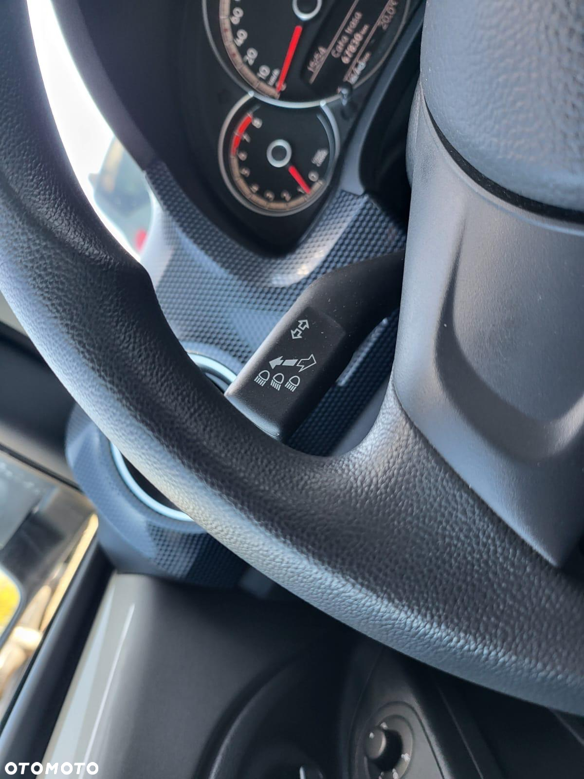 Volkswagen up! 1.0 move - 11